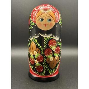 Vintage Russian Matryoshka 5pc Nesting Dolls 7” Hand Painted EUC No Chips 1970’s